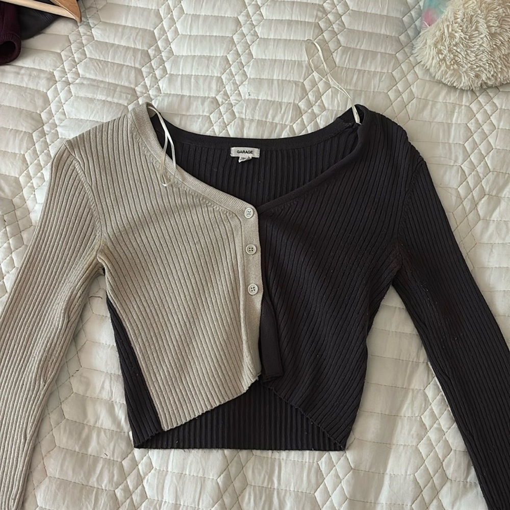 Garage cropped long sleeve